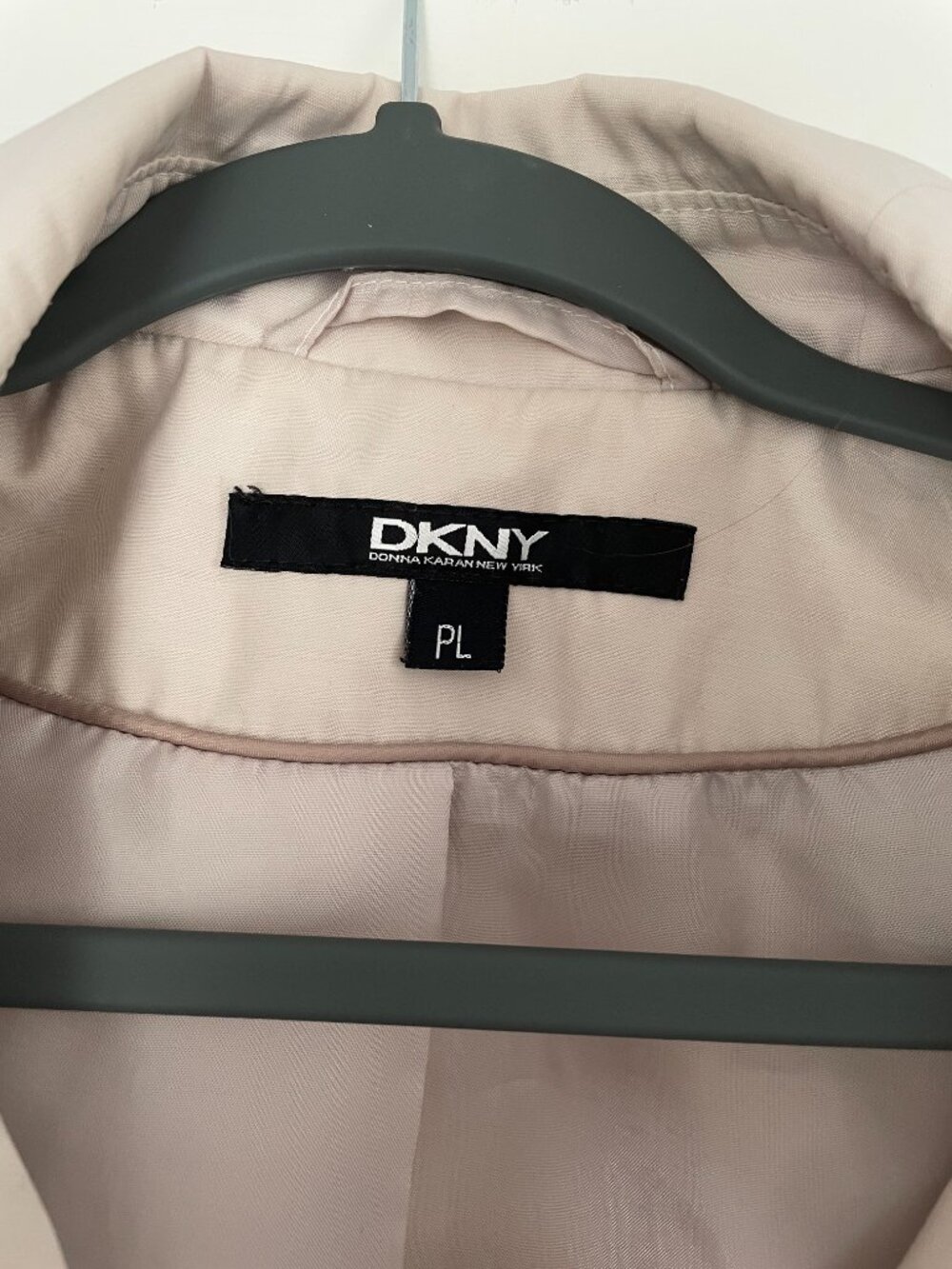 DKNY classic cotton trench coat, light tan, petite L - Picture 2 of 9